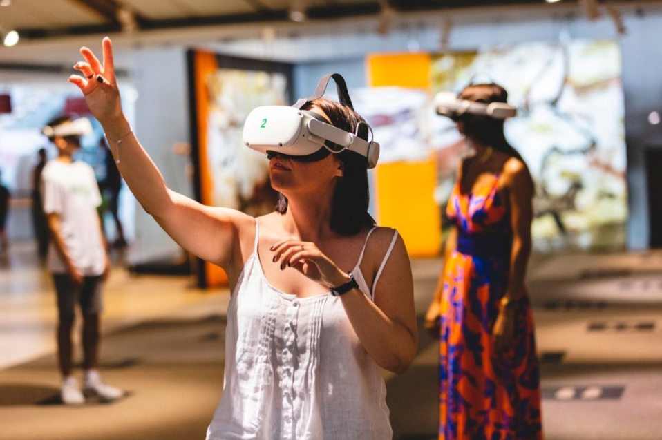 Piture of the lascaux VR experience made by valem studio